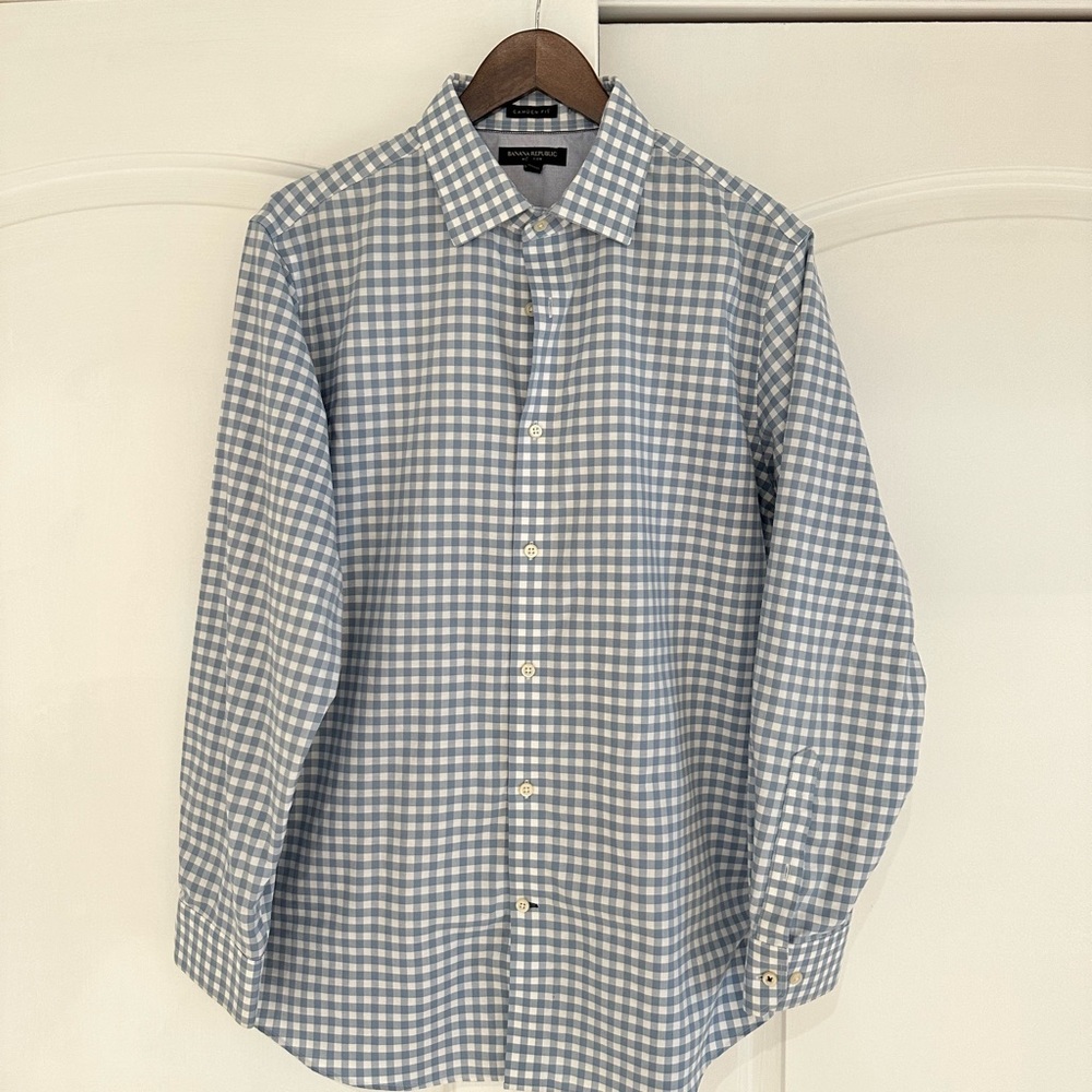 3 Banana Republic Size L Button Down Shirts